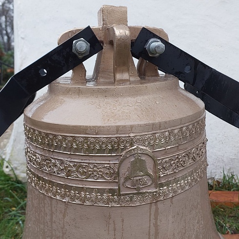 Колокола зазвонили в древнем псковском храме после многолетнего молчания