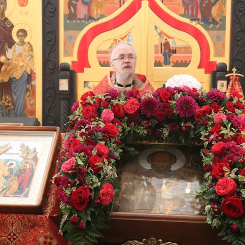 Богослужения с сурдопереводом, беседы по душам и паломнические экскурсии: особенные прихожане Псковской епархии